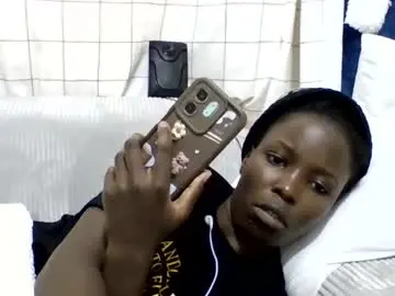 Chaturbate Best live sex cam show of pretty_petite_ebony
