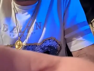 Chaturbate Live Sex Cam of mjmckenz55