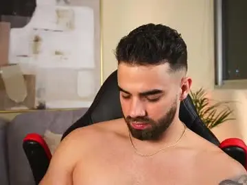 Chaturbate Best live sex cam show of paulphoenix_