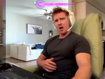 Chaturbate Live Sex Cam of bigmcr1