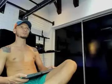 Chaturbate Live Sex Cam of gabrieldraven