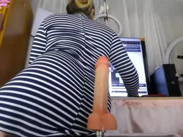 Chaturbate Adult Video Chat of martiniella