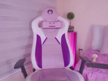 Chaturbate Watch Live Sex Cams of meggie_1j