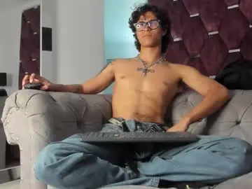 Chaturbate Nude Webcam of tonybenedetti