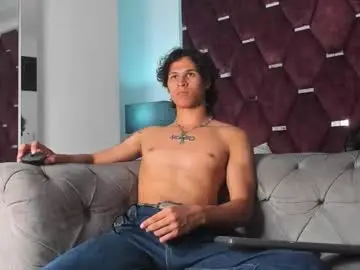 Chaturbate Best live sex cam show of tonybenedetti