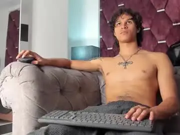 Chaturbate Sex Cam of tonybenedetti