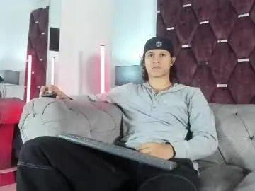 Chaturbate Live Sex Cam of tonybenedetti