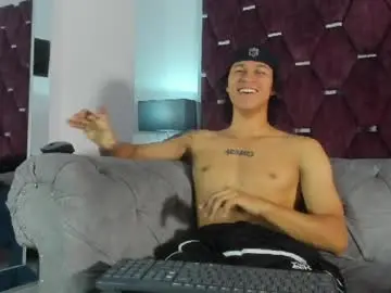 Chaturbate Live Sex Cam of tonybenedetti