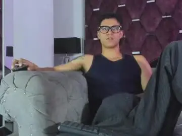 Chaturbate Live Sex Cam of tonybenedetti