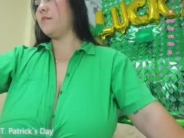 Chaturbate Live Sex Cam of magievans1