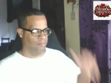 Chaturbate Live Sex Cam of toni2814