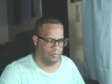 Chaturbate Live Sex Cam of toni2814