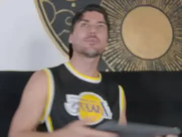Chaturbate Live Porn of adam_millanff