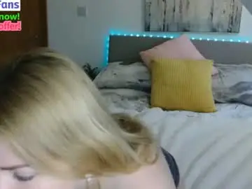 Chaturbate Sex Cam of nicolelinharts