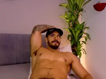 Chaturbate Free Porn Cam of tony_muscle1