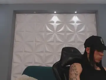 Chaturbate Live Sex Cam of arohomlester
