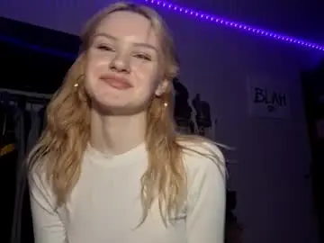 Chaturbate Live Sex Cam of ilianamessersmith