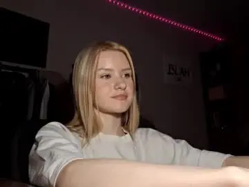 Chaturbate Live Sex Cam of ilianamessersmith