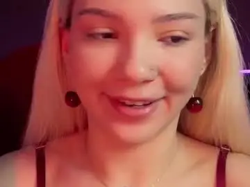 Chaturbate Watch Live Sex Cams of sandraboyl