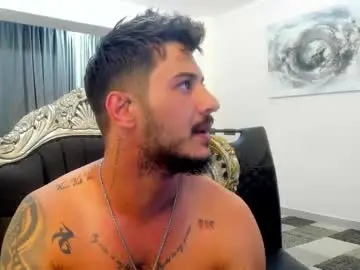 Chaturbate Free Porn Cam of jonnyporn1