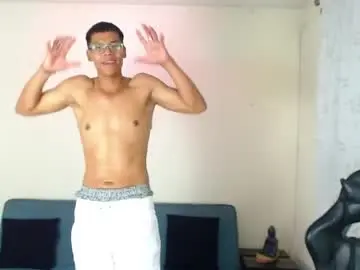 Chaturbate Best live sex cam show of valentino_08