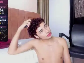 Chaturbate Free Porn Cam of adhara_smith2