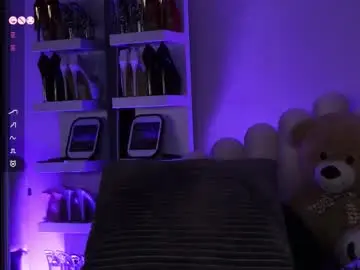 Chaturbate Live Sex Cam of angela_myst