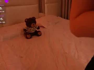 Chaturbate Adult Video Chat of lilly_colins