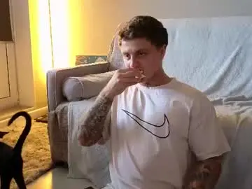 Chaturbate Live Porn of mike___magic