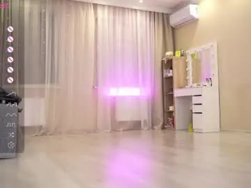 Chaturbate Watch Live Sex Cams of queenelia