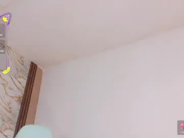 Chaturbate Sex Chat of ahvi_ebony