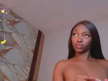 Chaturbate Nude Webcam of ahvi_ebony
