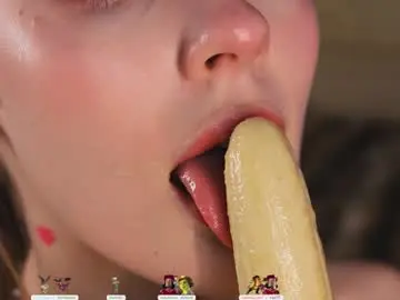 Chaturbate Live Sex Cam of lissa_meooow