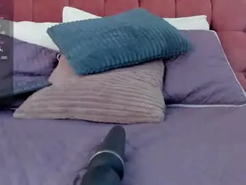 Chaturbate Watch Live Sex Cams of little_tania_