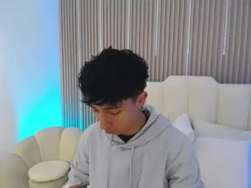 Chaturbate Free Live Porn of aiden_rivers_