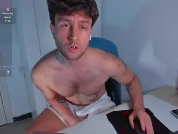 Chaturbate Nude Webcam of honestandrew