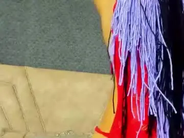 Chaturbate Live Sex Cam of alice_foxred