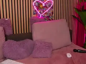 Chaturbate Adult Video Chat of ariapetite