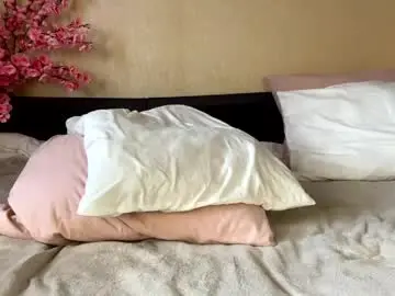 Chaturbate Live Sex Cam of selena_shawty