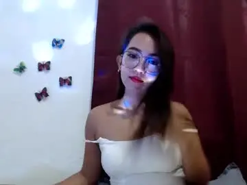 Chaturbate Nude Webcam of yourloving_maris