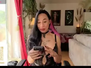 Chaturbate Live Sex Cam of bianca_transpinay