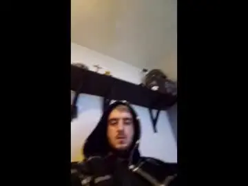 Chaturbate Live Sex Cam of hornydude89420