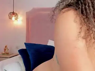 Chaturbate Best live sex cam show of lunnasinclair