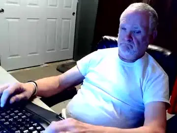 Chaturbate Live Sex Cam of midwestdad09