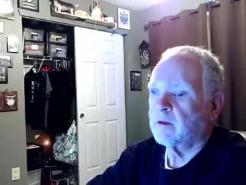 Chaturbate Nude Webcam of midwestdad09