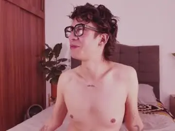 Chaturbate Private Sex Chat of 2gays_1straight