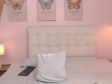 Chaturbate Live Sex Cam of miticabrennet