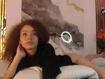 Chaturbate Best live sex cam show of miticabrennet