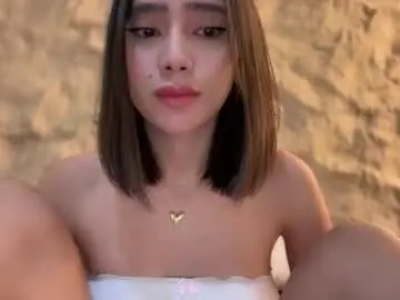 Chaturbate Watch Live Sex Cams of yowginethegreat