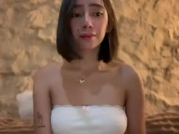 Chaturbate Watch Live Sex Cams of yowginethegreat